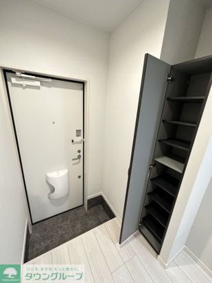 玄関　同一メーカー（参考まで）