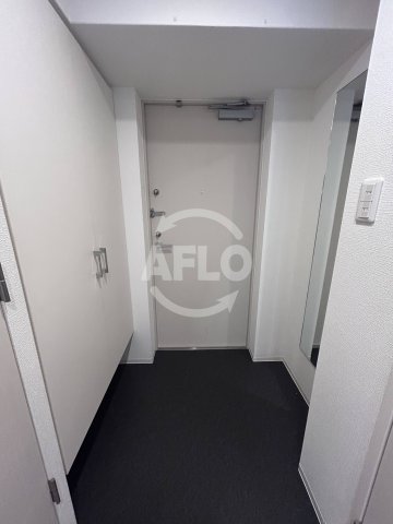 玄関　アドバンス江坂ラシュレ　玄関