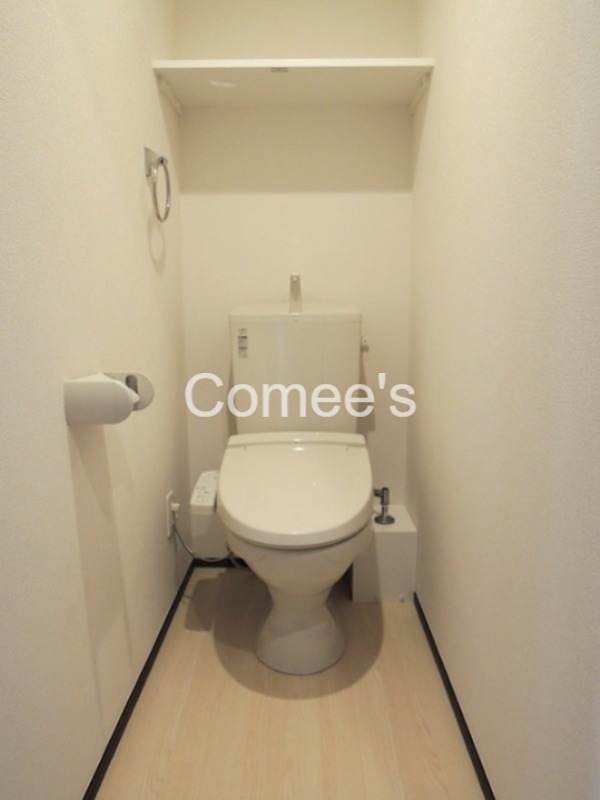 トイレ　温水洗浄便座