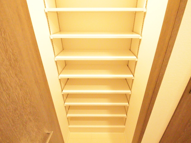 収納　※別室の参考写真の為、現況優先です。