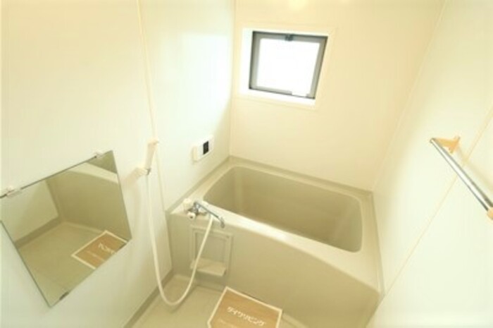 バス・シャワールーム　お風呂で日々の疲れを落としましょう