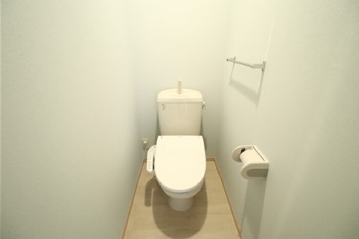 トイレ　清潔感のあるトイレです