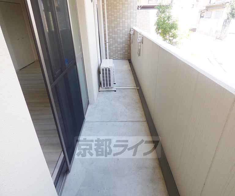 バルコニー　スペースが広いです