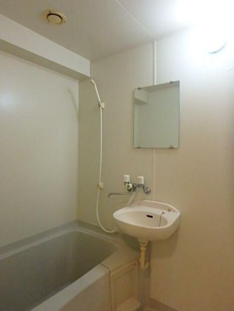 バス・シャワールーム　洗面