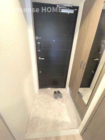 玄関　収納もある玄関です