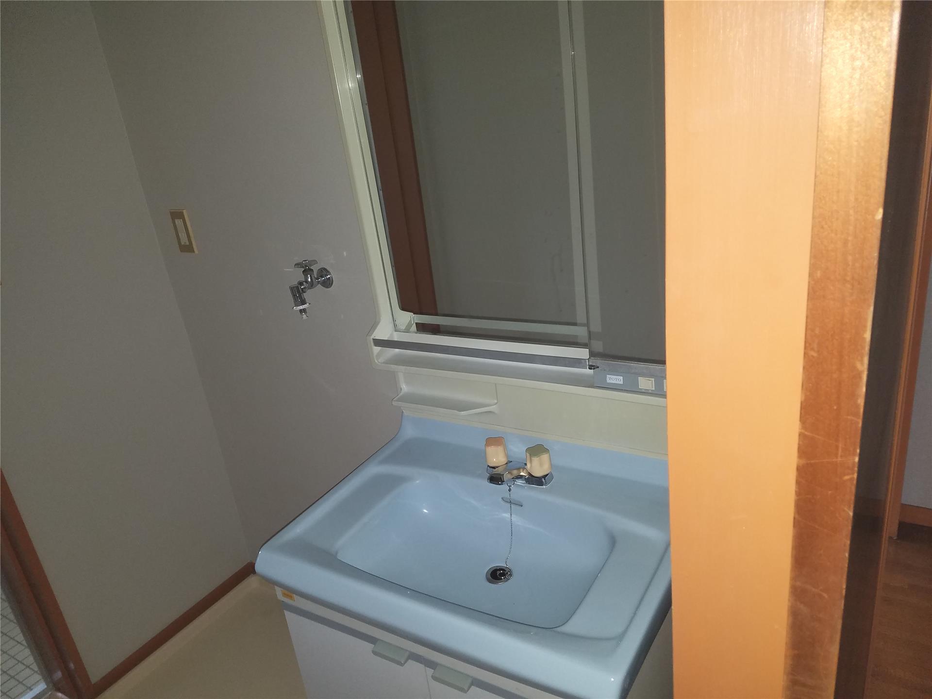 メゾンシャルマンB棟の内装写真