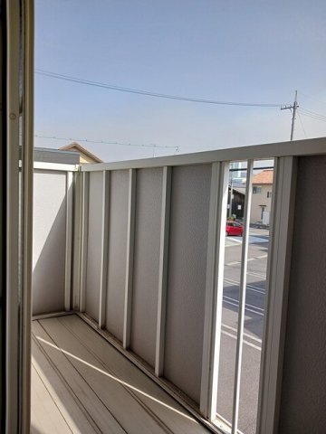 バルコニー　お洗濯にも便利なバルコニー付き