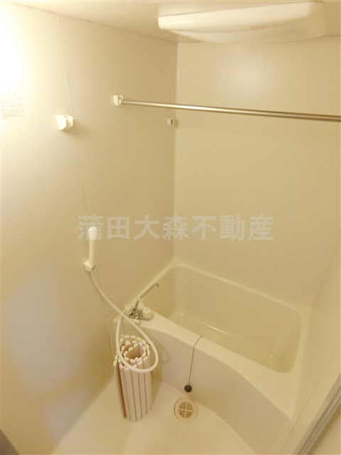 バス・シャワールーム　浴室乾燥機付きのバスルームお風呂