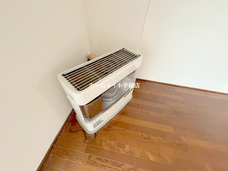 その他設備　灯油暖房です♪