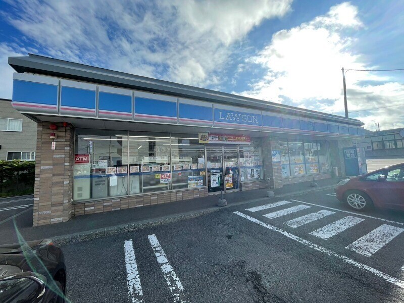 コンビニ　ローソン札幌手稲稲穂3条店（コンビニ）まで384m