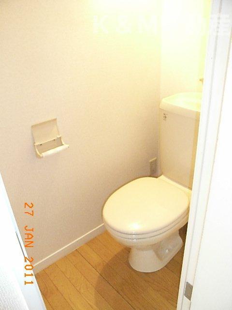 トイレ　清潔感のあるトイレです