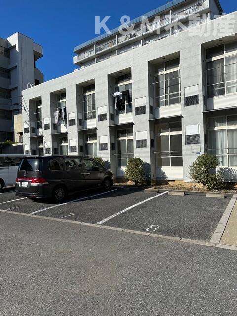 エントランス　建物の内部です