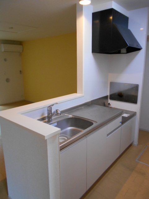 キッチン　対面（カウンター）キッチン・床下収納庫完備