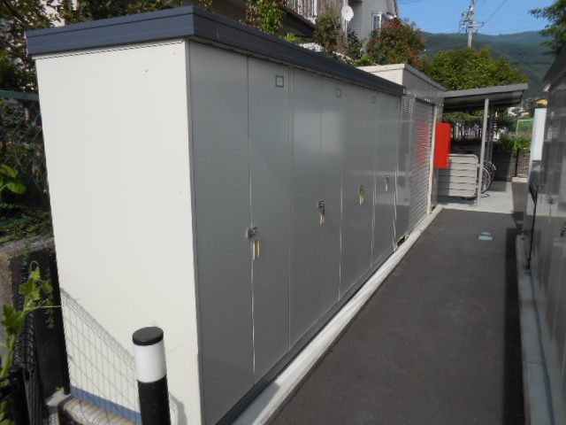 その他設備　各戸個別の屋外物置完備（冬用タイヤ等収納可能）