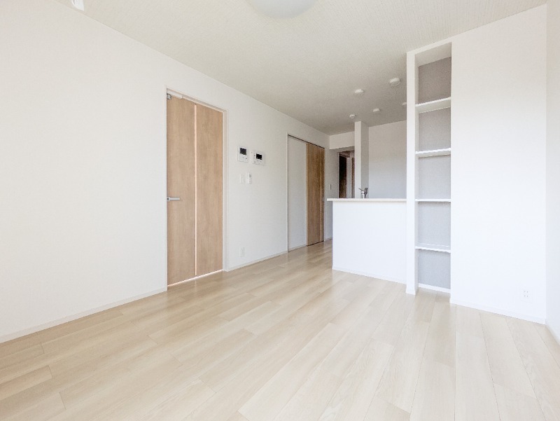 居室・リビング　図面と現状に相違がある場合には現状を優先