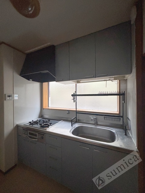 キッチン　３口システムキッチンでお料理楽しく♪♪