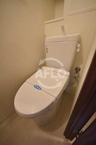 トイレ　ハビテ靭センターコート水温水洗浄便座