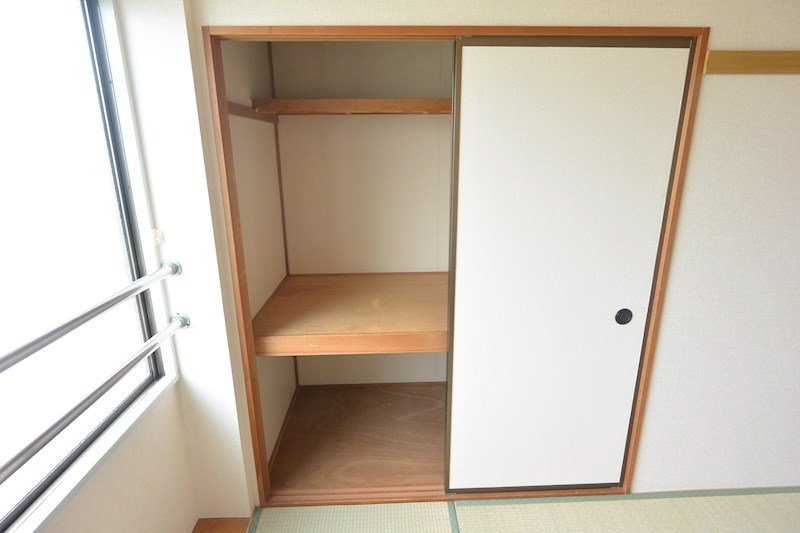収納　和室6帖　押入
