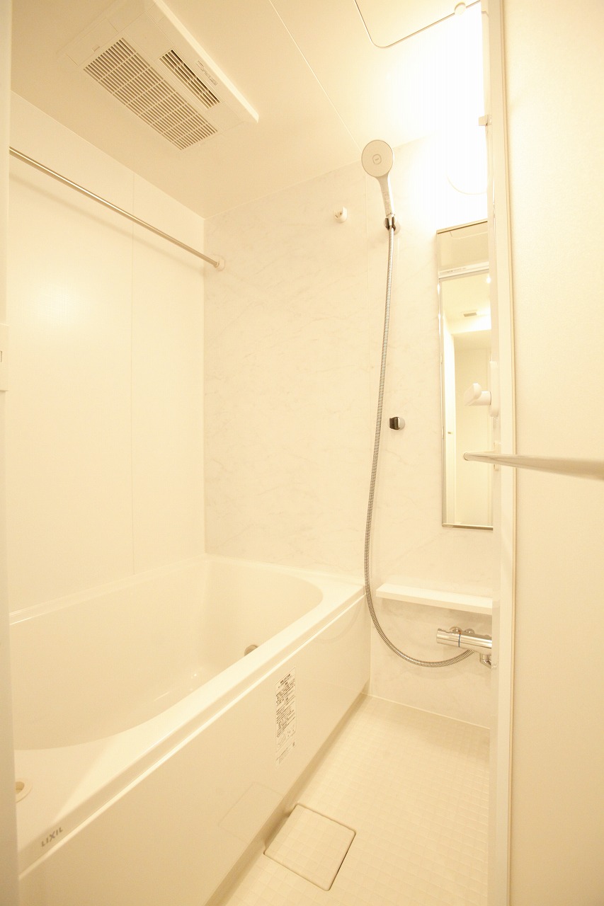 バス・シャワールーム　バス