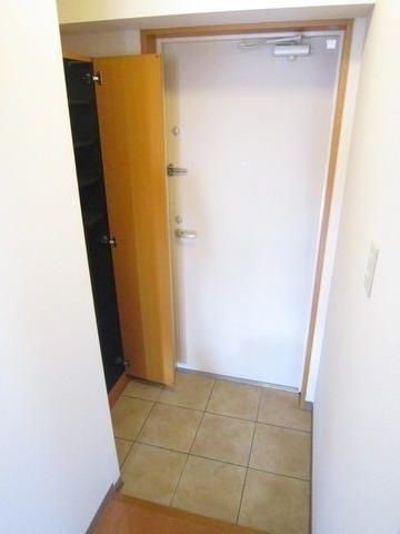 玄関　シューズボックス付き玄関