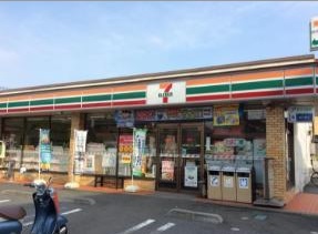 コンビニ　セブンイレブン 綾瀬大上3丁目店（コンビニ）まで225m