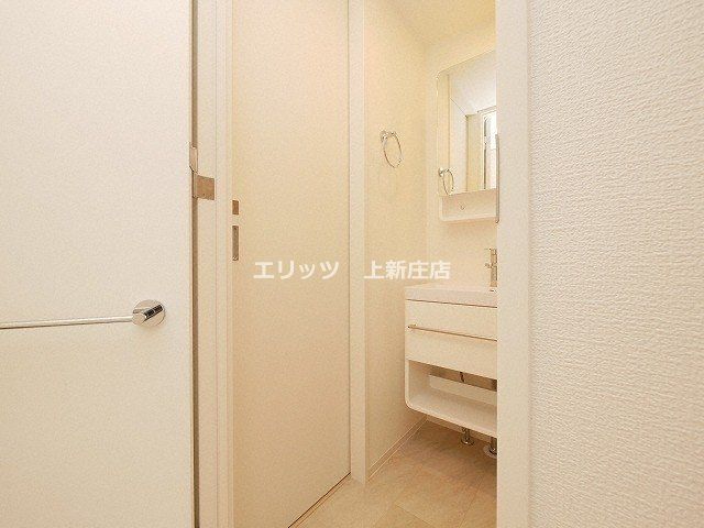 洗面設備　収納