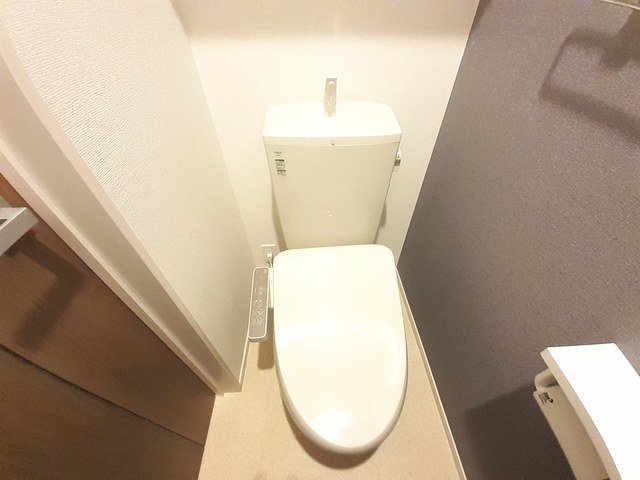 トイレ　トイレもきれいです