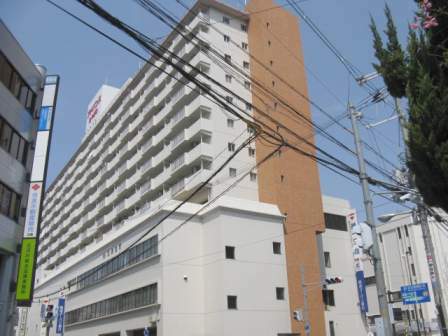 スーパー　イズミヤ（株）／寝屋川店（スーパー）まで1099m