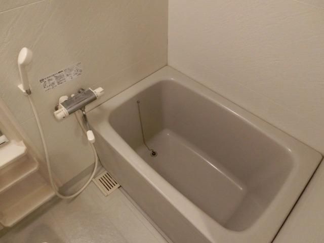 バス・シャワールーム　浴室乾燥機能付バスルーム