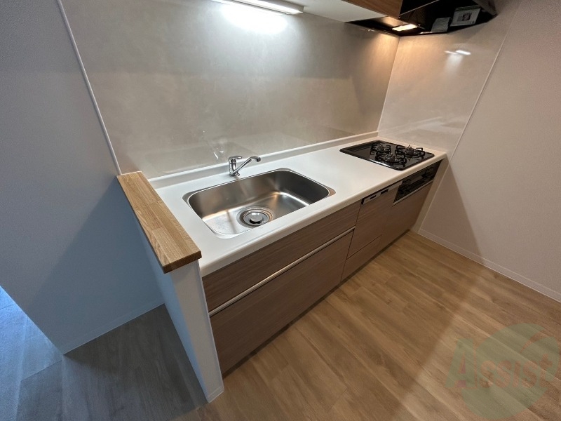 キッチン　こちらはキッチン。調理スペースもあり使いやすそうです。