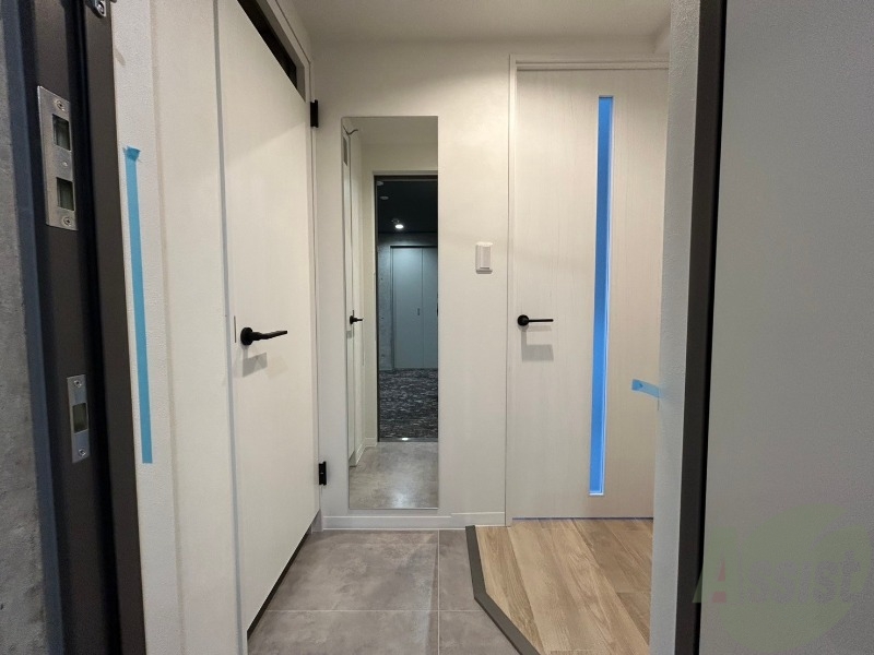 玄関　玄関の様子です。明るい印象ですね。気分もあがりそう。