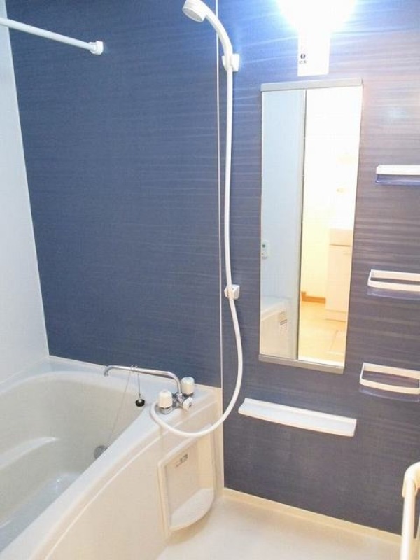 バス・シャワールーム　図面と現状に相違がある場合には現状を優先