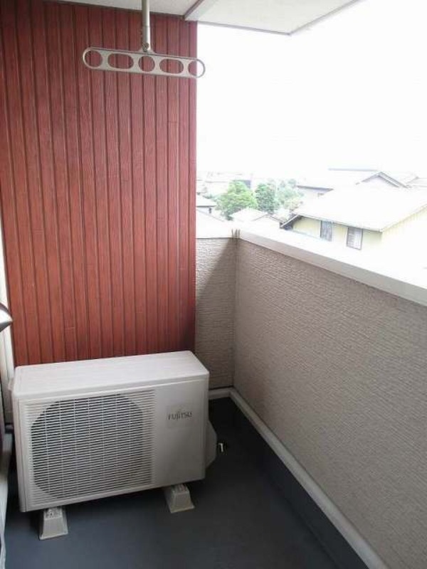 バルコニー　図面と現状に相違がある場合には現状を優先