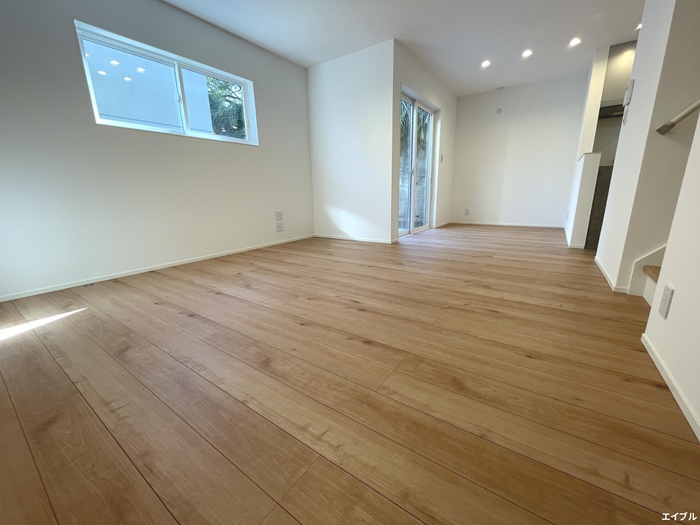 居室・リビング　反転タイプの別のお部屋になります