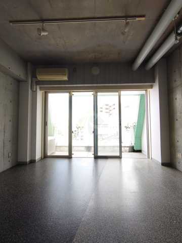 居室・リビング　シンシア三軒茶屋レジデンスカフェ