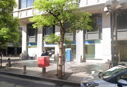 コンビニ　ローソン 肥後橋駅前店（コンビニ）まで649m