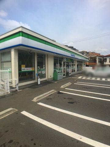 コンビニ　ファミリーマート荒立店（コンビニ）まで1859m