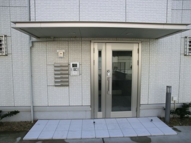 エントランス　お問合せはタウンハウジングまで！※現地待合わせ相談可能