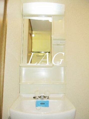 洗面設備　独立洗面台です。