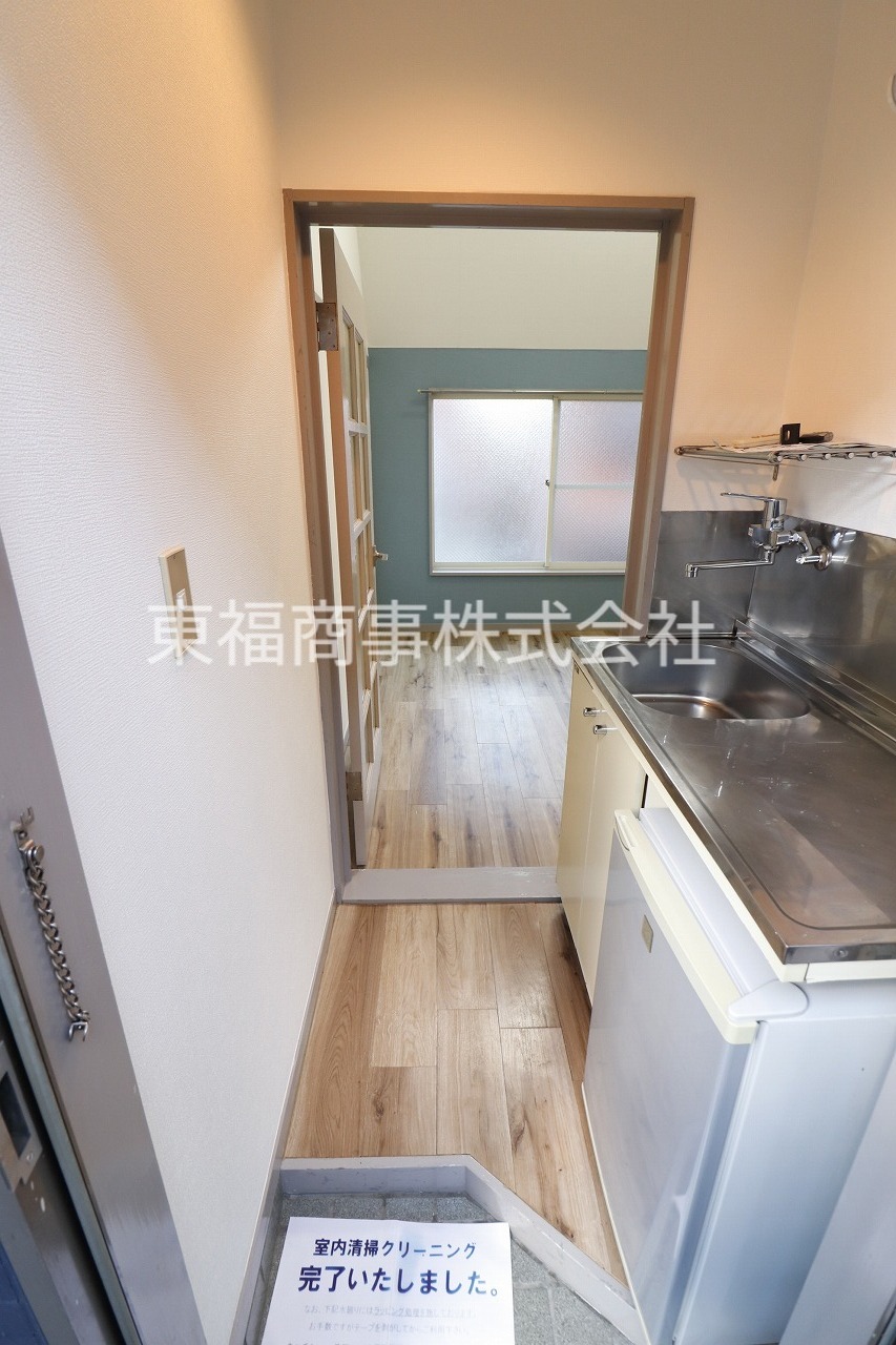 玄関　同建物別部屋参考写真
