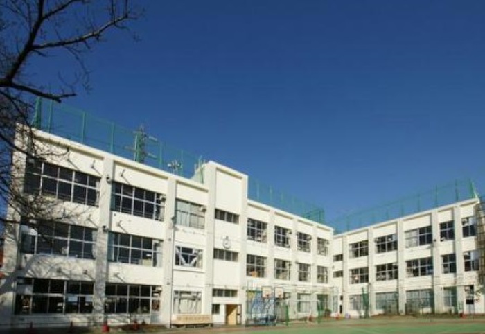 小学校　洗足池小学校（小学校）まで296m