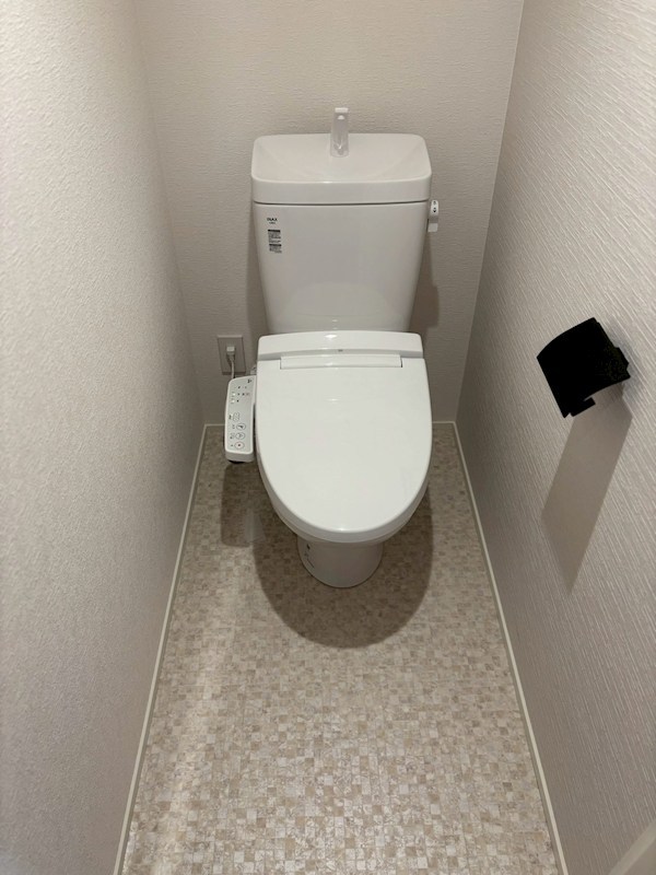 トイレ　※同施工会社　別物件写真参照※