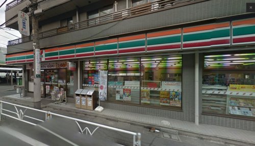 コンビニ　セブンイレブン・初台店（コンビニ）まで14m
