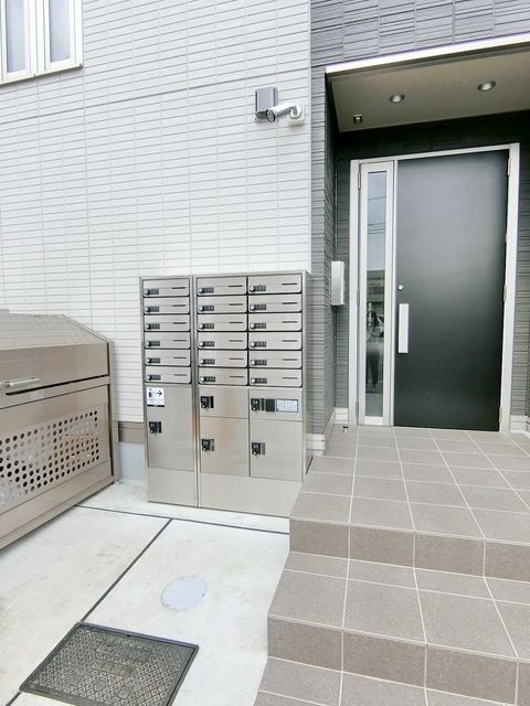 エントランス　★お部屋探しはタウンハウジング高幡不動店まで★