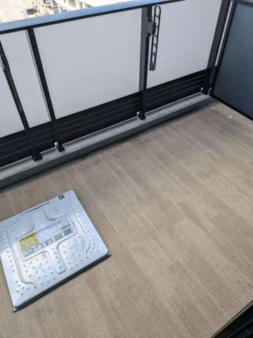バルコニー　お洋服もしっかりかわきます