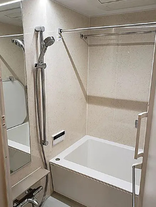 バス・シャワールーム　別部屋の画像を使用しております。