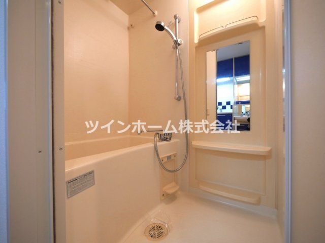 バス・シャワールーム　他室写真