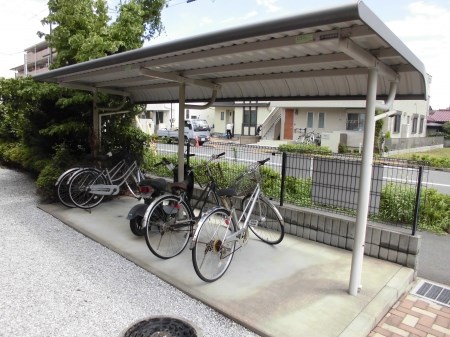 その他共有部分　屋根付き駐輪場です。