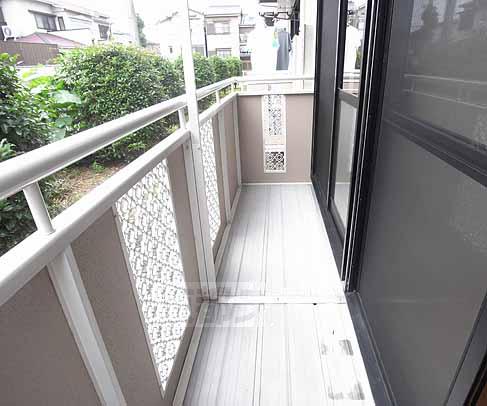 バルコニー　十分な広さです・