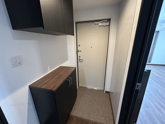 玄関　※別部屋の写真です